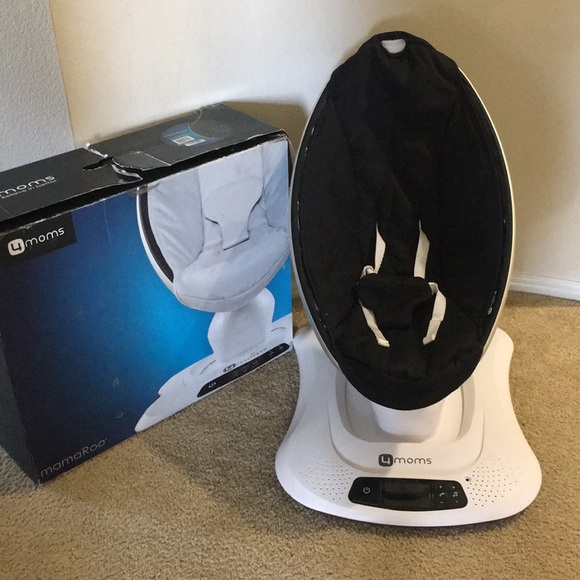 4 MOMS mamaRoo 4 - Picture 1 of 5